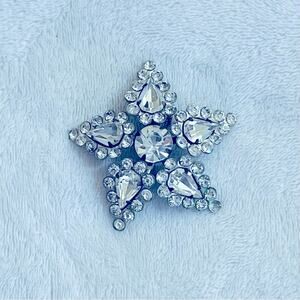 Vintage Brooch Pin Mid-century Star Clear Rhinestone Prong-Set Lapel Retro